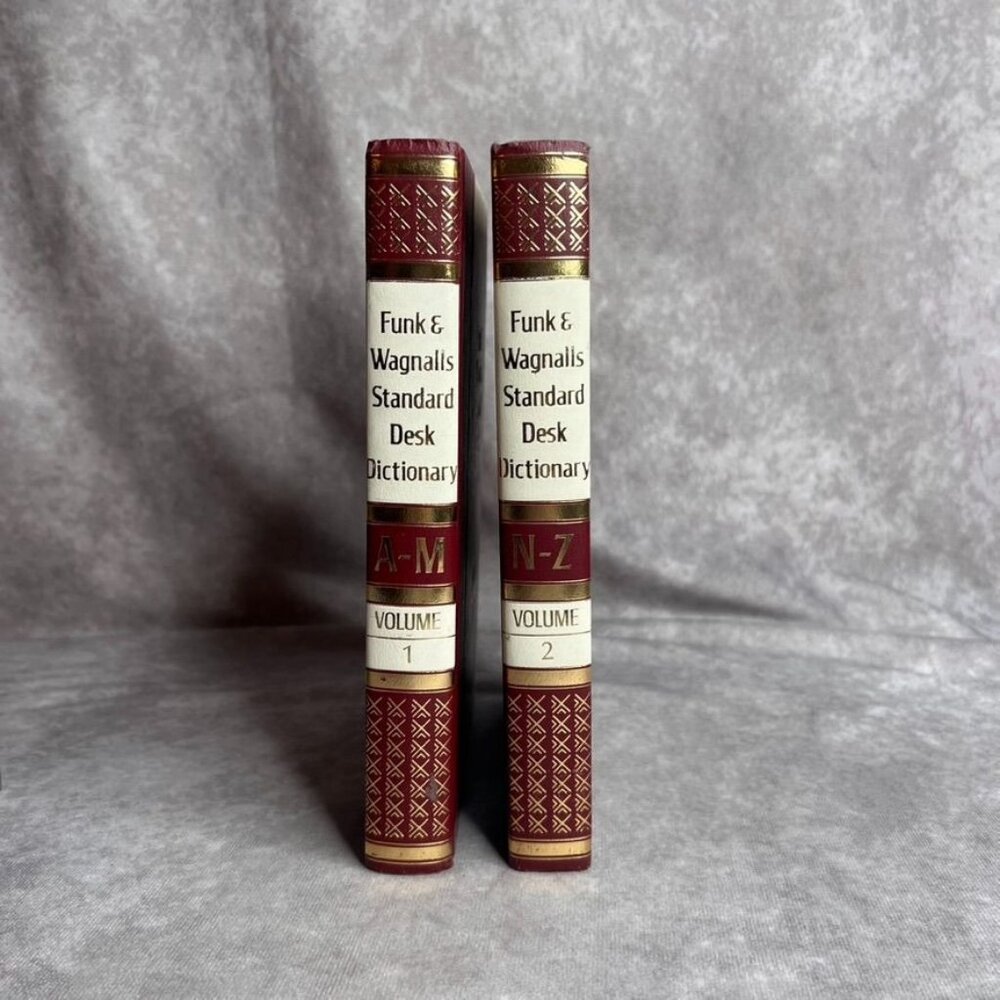 1979 Funk & Wagnalls Standard Desk Dictionary Volumes 1 & 2 A-Z Hardcover READ